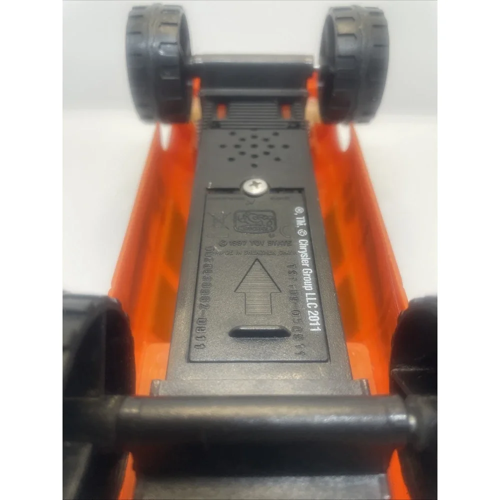 Road Rippers 1997 Dodge Ram 1500 Pickup Truck  Diecast Toy Vehicle ORANGE‎